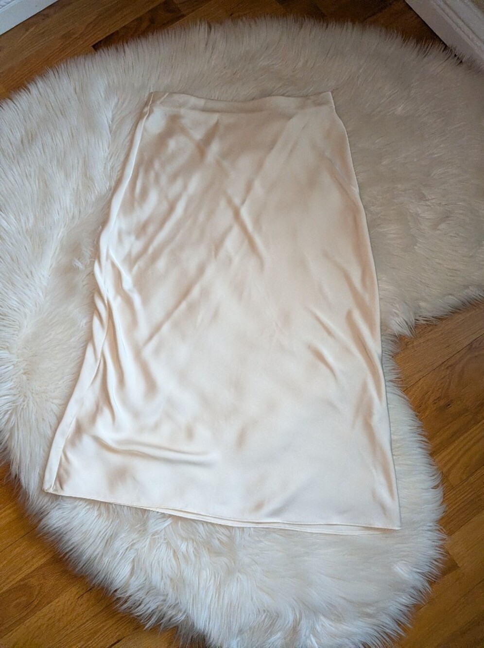 Zara Elegant White Maxi Skirt - Sleek Silhouette Size M